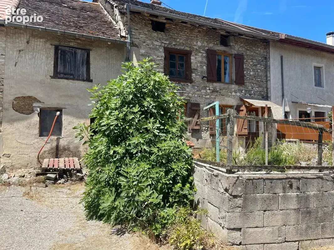 Maison mitoyenne à rénover 81m2 - Terrain de 480m2 - photo 2