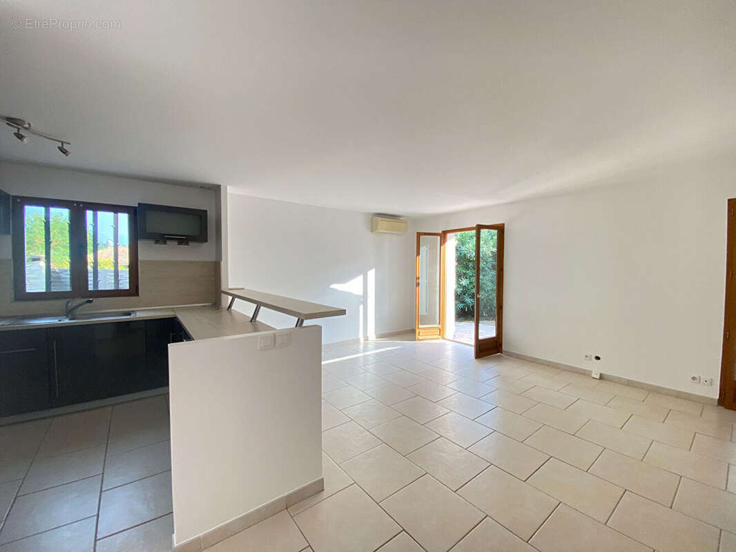 Maison à AURIBEAU-SUR-SIAGNE