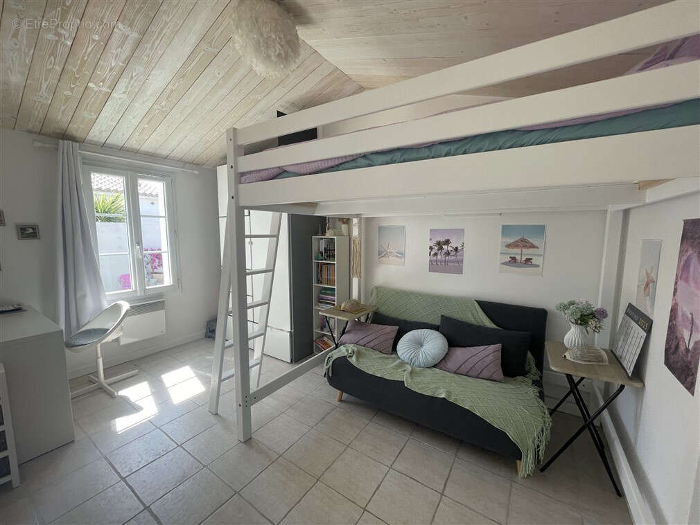 Maison à L&#039;EPINE