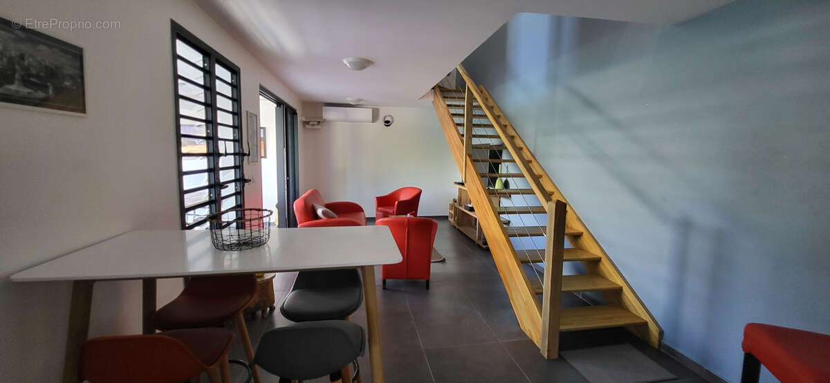 Appartement à LE MOULE