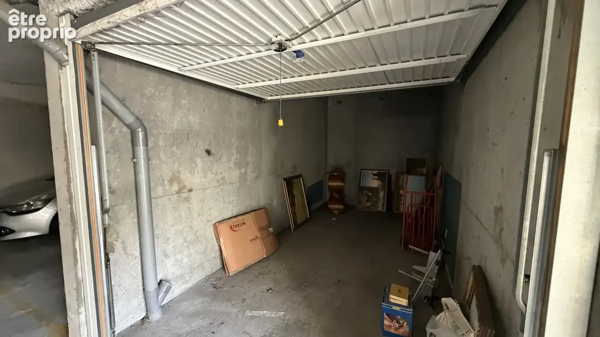 Plaisir - garage ferme dans residence securise - photo 2