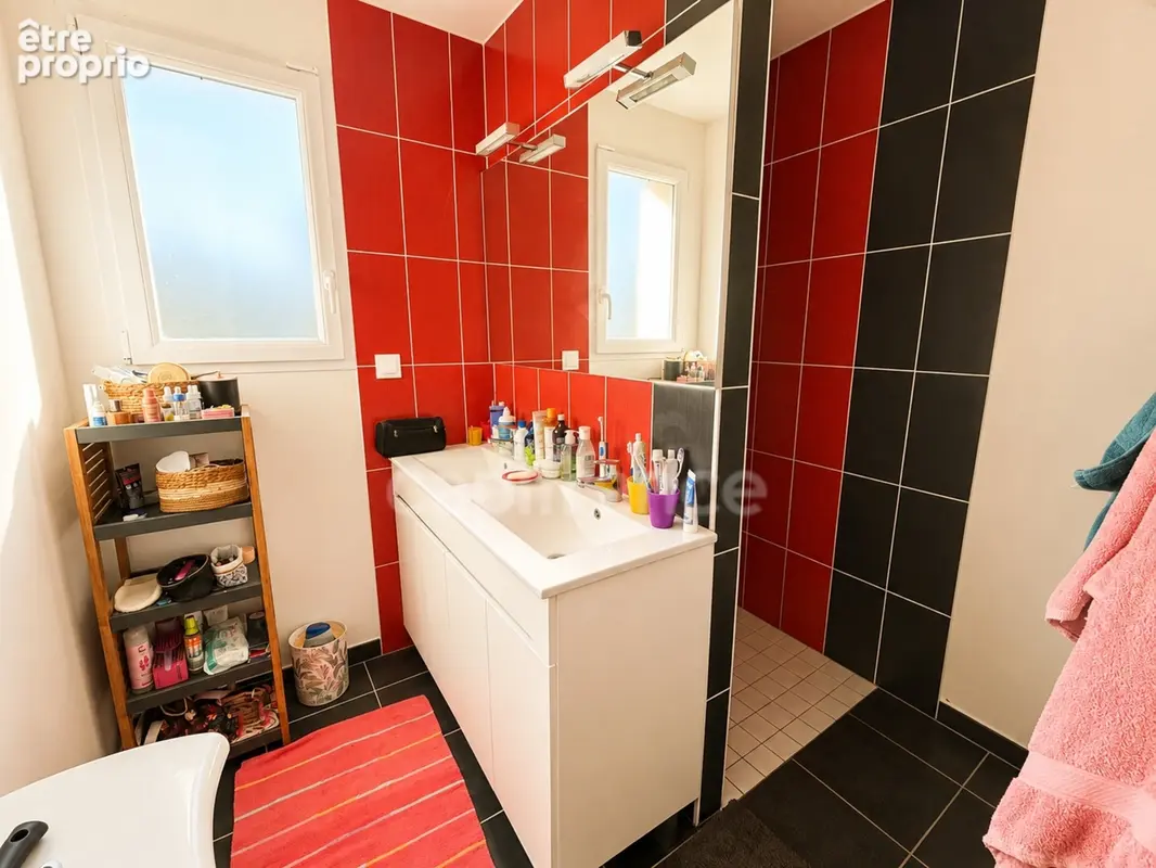 Maison de plain-pied – 94 m² – 3 chambres – Terrain 910 m² – DPE B - photo 10
