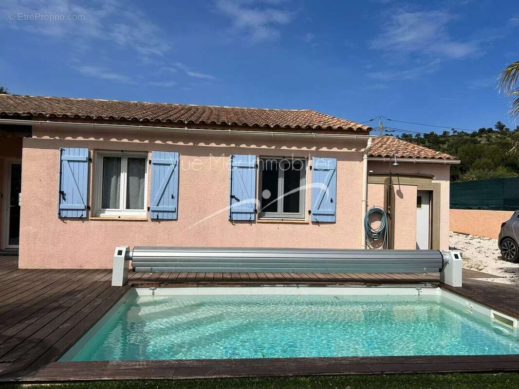 Maison à BORMES-LES-MIMOSAS