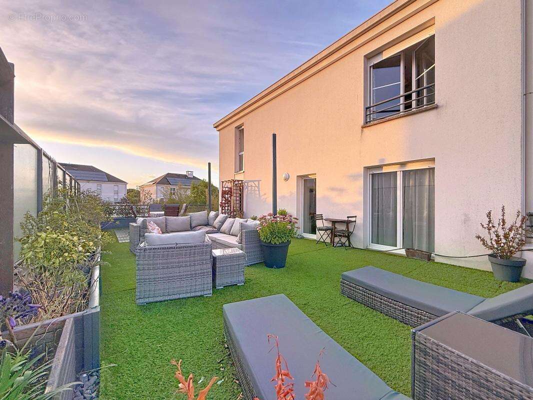 Appartement à MONTIGNY-LE-BRETONNEUX