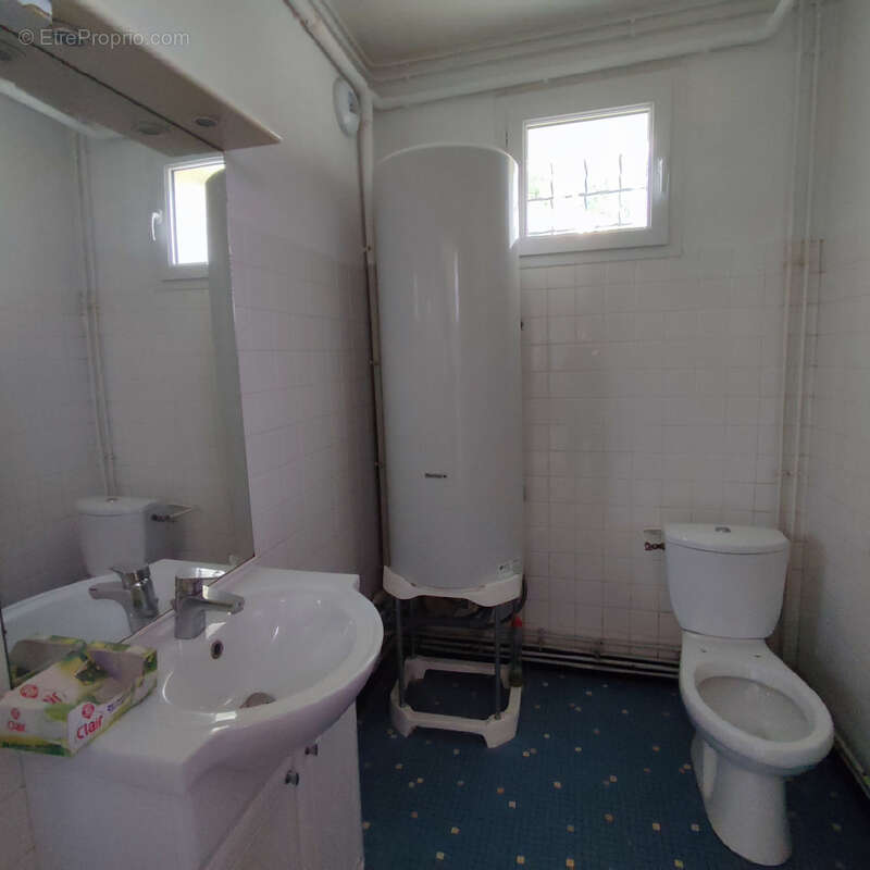 Maison à BRIZAMBOURG