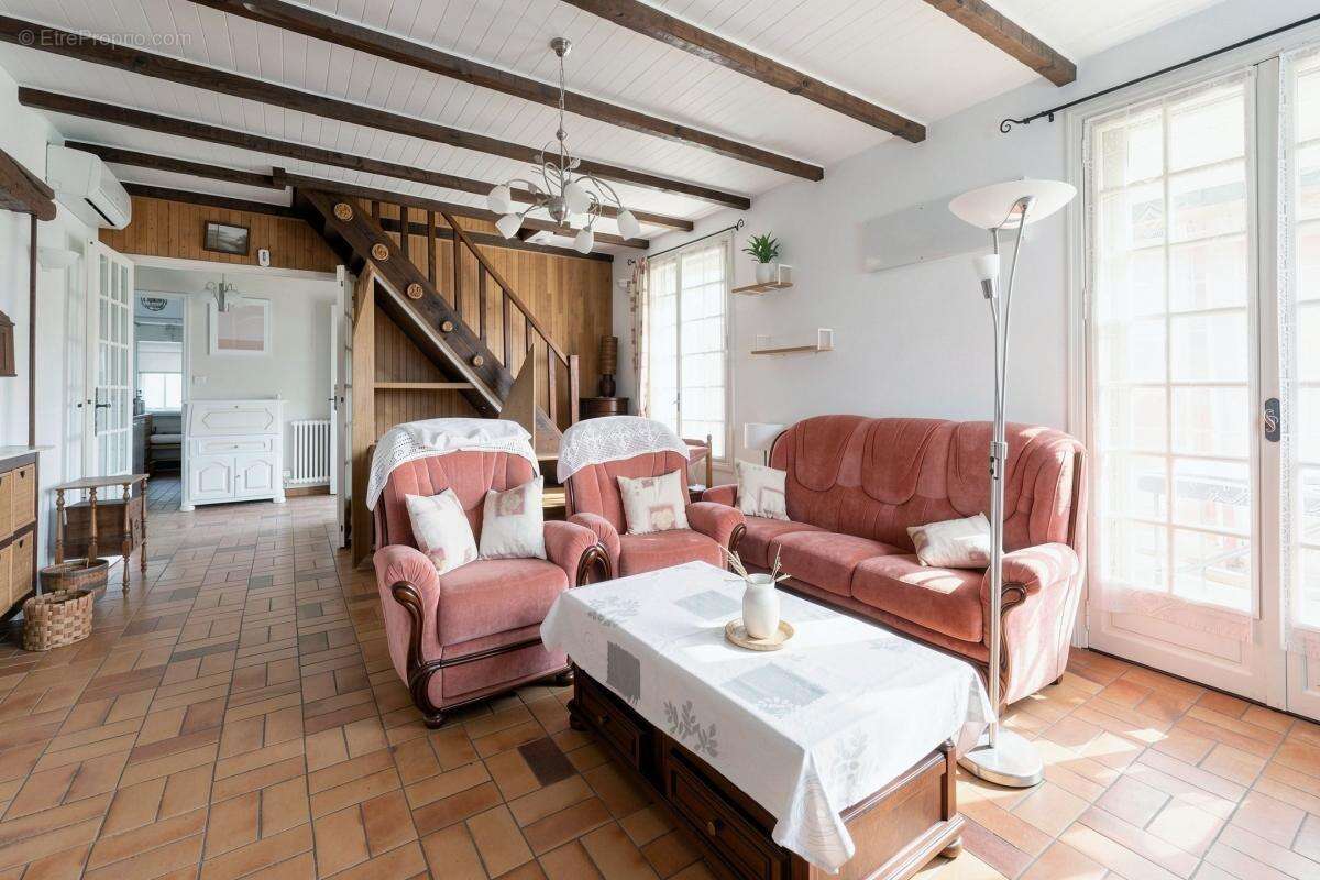 Maison à GIGNAC-LA-NERTHE
