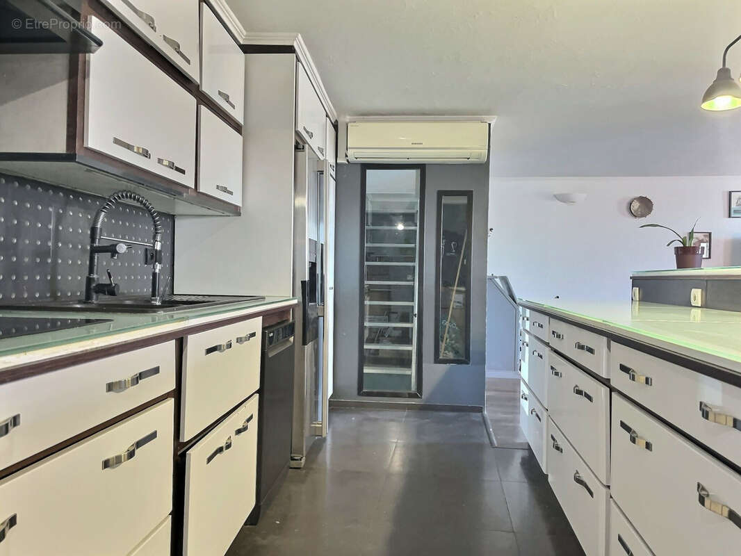 Appartement à PIERREFEU-DU-VAR