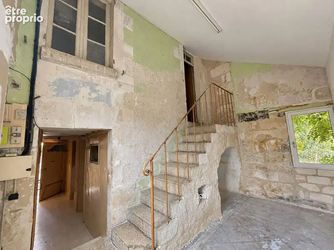 Maison en pierres avec jardin et dépendances - photo 5