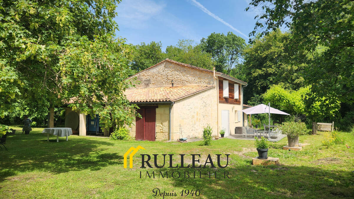 Maison à PUGNAC