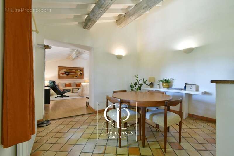 Appartement à AIX-EN-PROVENCE