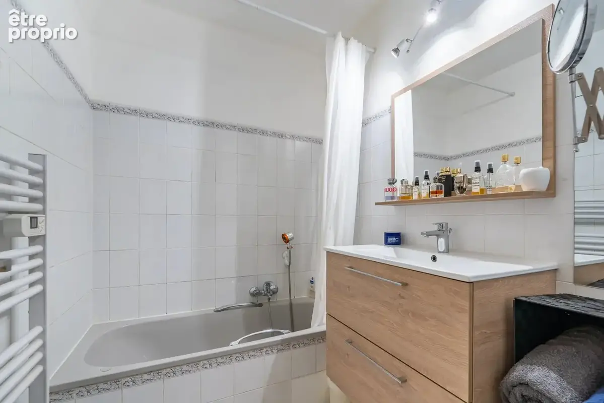 2p traversant 45 m² – double terrasse – parking - photo 5