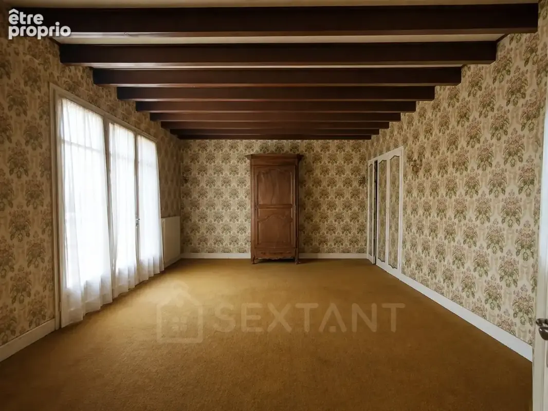 Maison de 120 m²  à rénover  4 chambres  grandes dépendances - photo 7