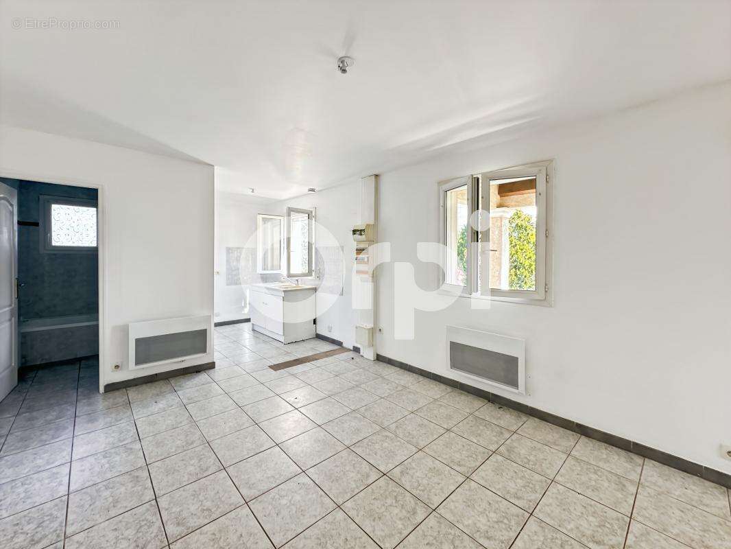 Maison à VALLON-PONT-D&#039;ARC