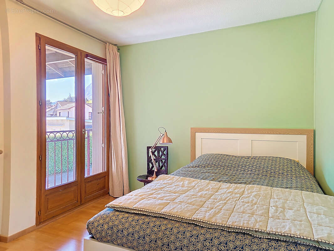 Appartement à SAINT-ISMIER