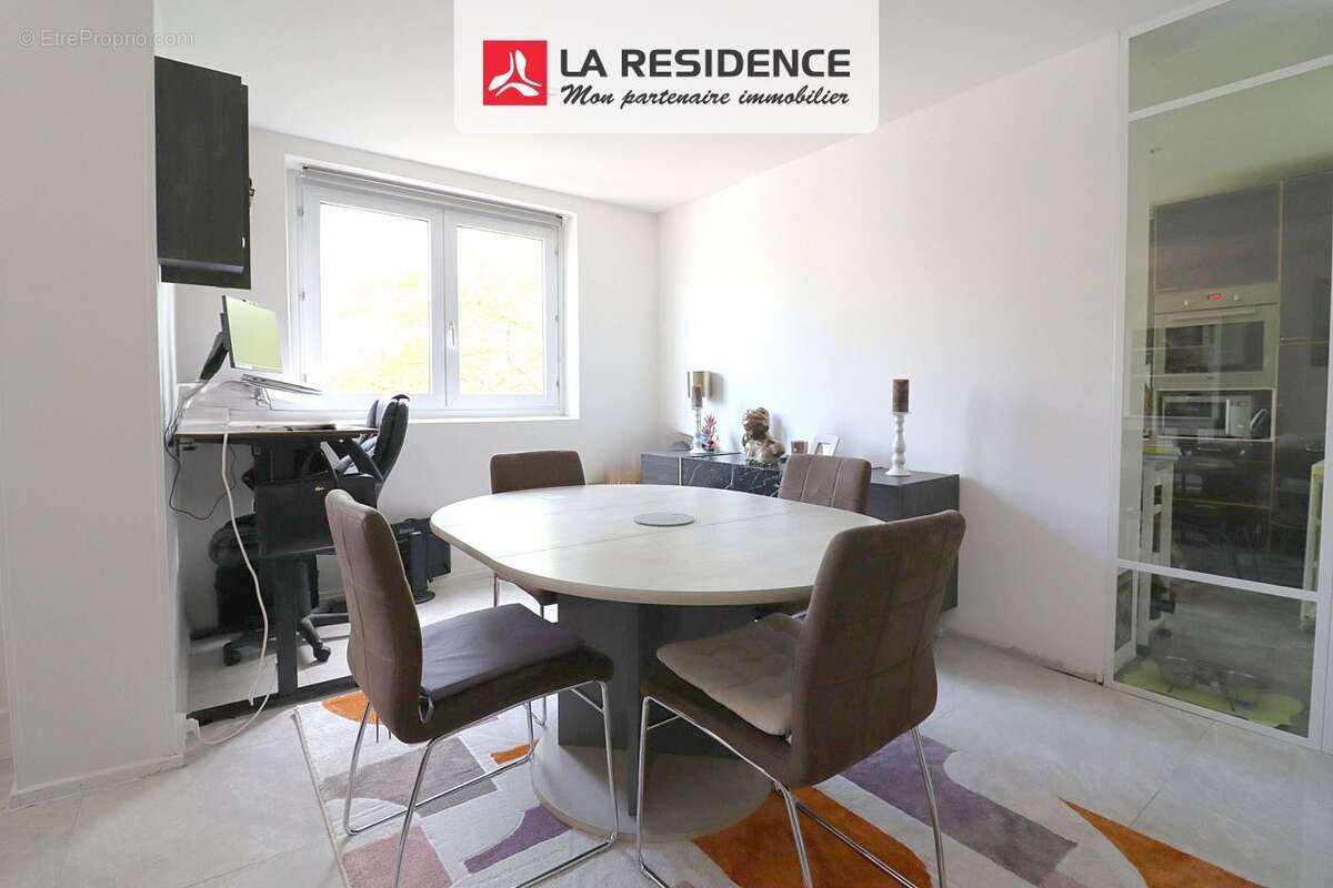 Appartement à VERSAILLES