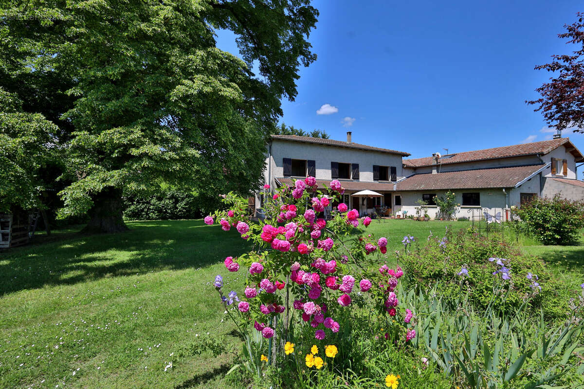 Maison à OYTIER-SAINT-OBLAS