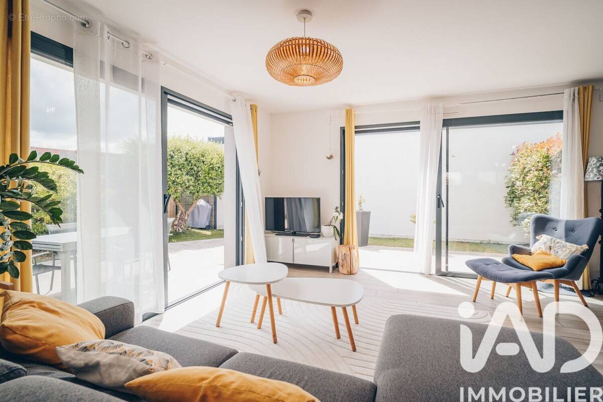 Photo 1 - Maison à SAINT-SEBASTIEN-SUR-LOIRE