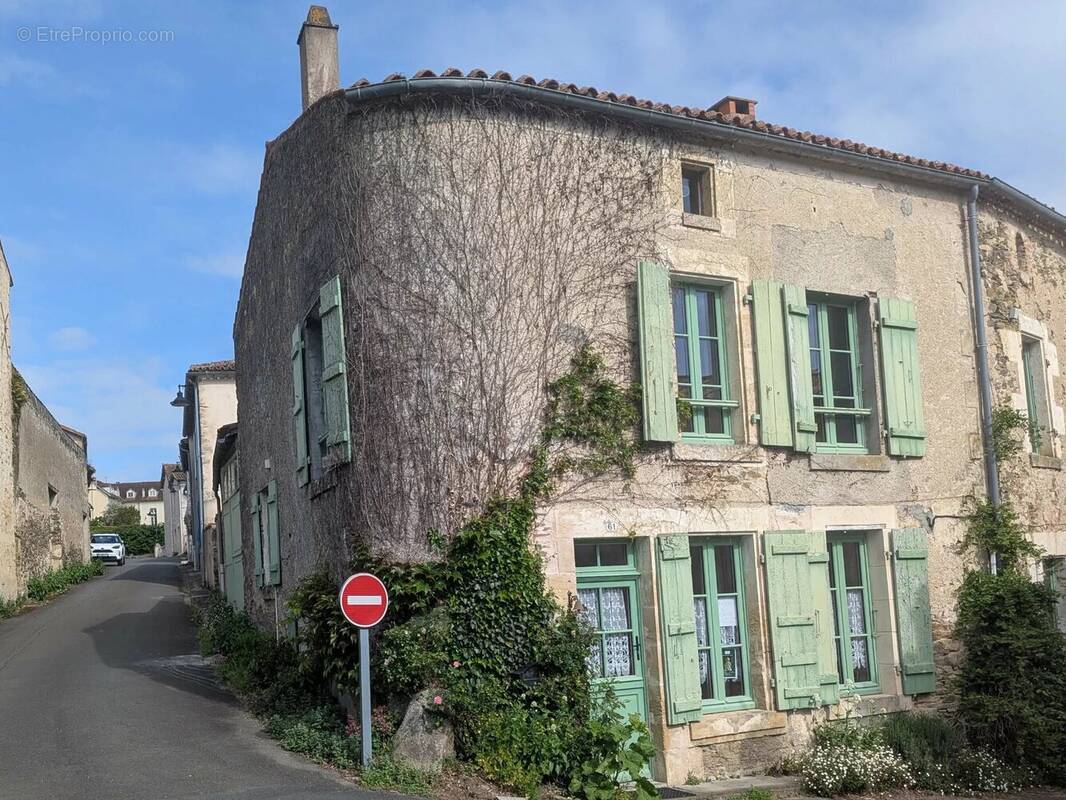 Appartement à VOUVANT
