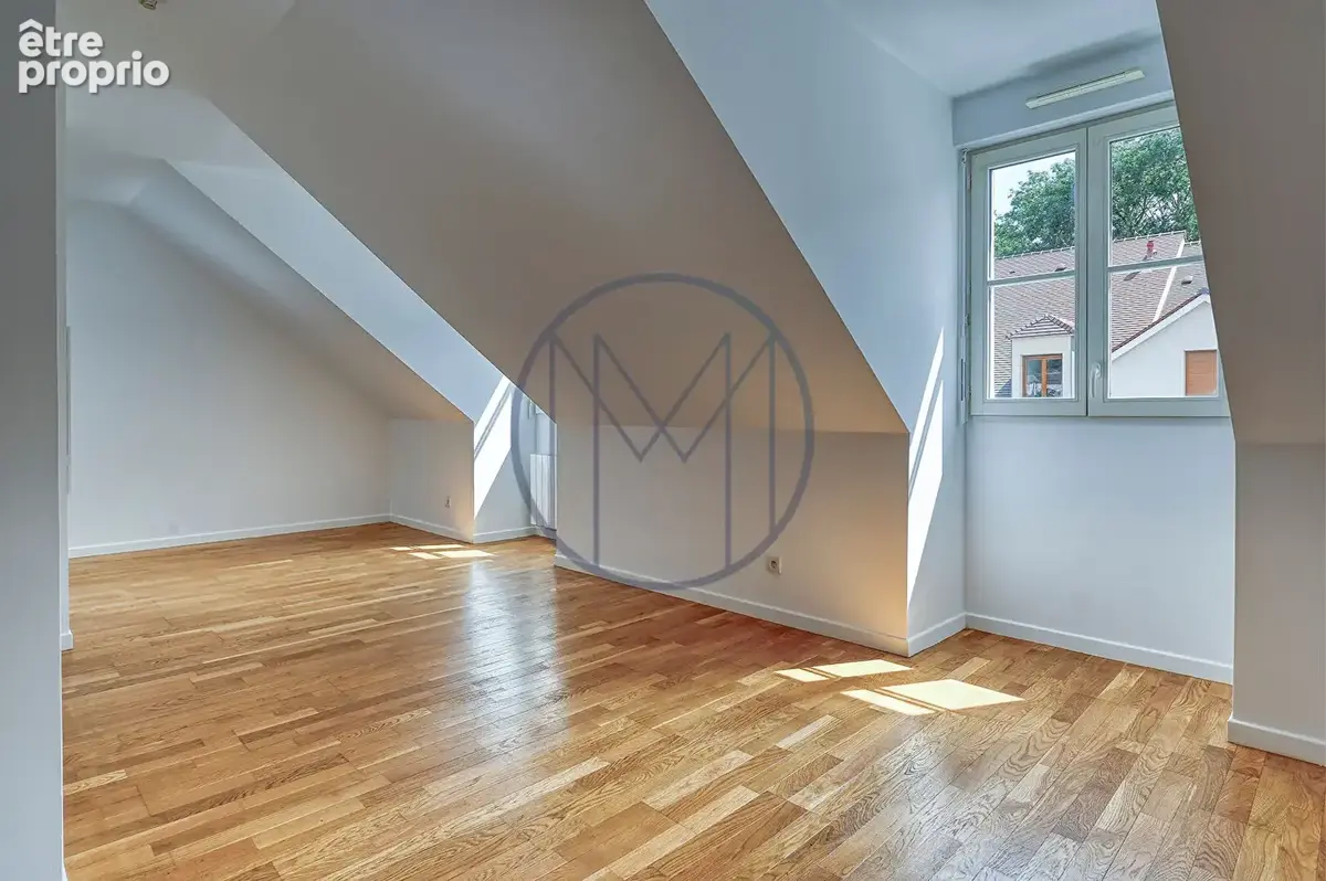 Appartement à BUC