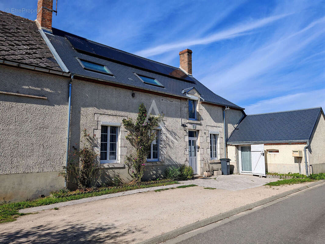 Maison à FEROLLES