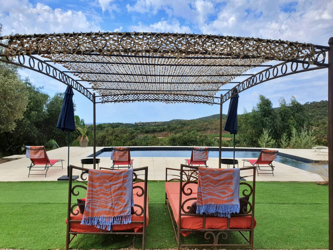 Maison à LA LONDE-LES-MAURES