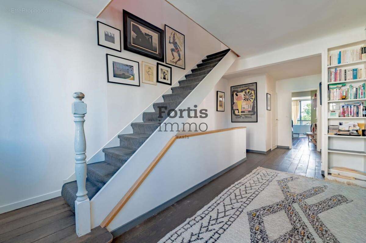 Suresnes - propriete contemporaine d'exception vue sur paris - photo 32
