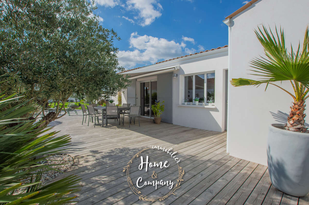 Maison à MORNAC-SUR-SEUDRE