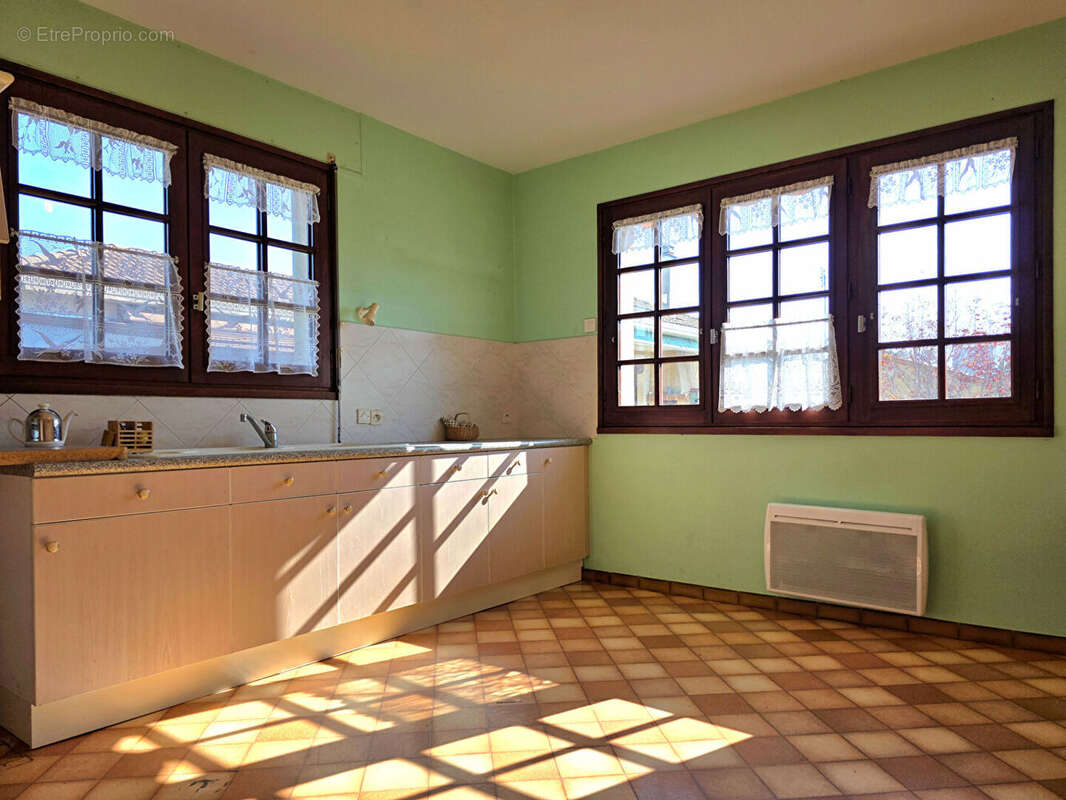 Maison à ROMANS-SUR-ISERE