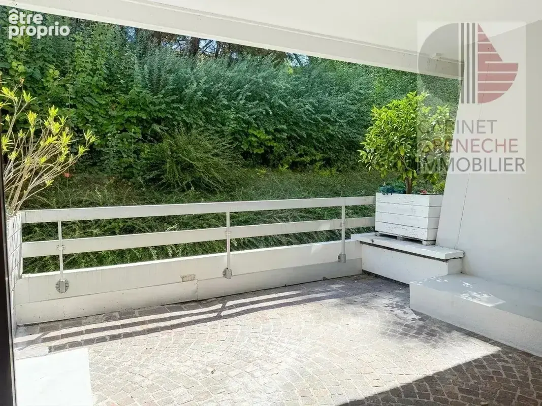 Évian -les-Bains - T2 en souplex - photo 3