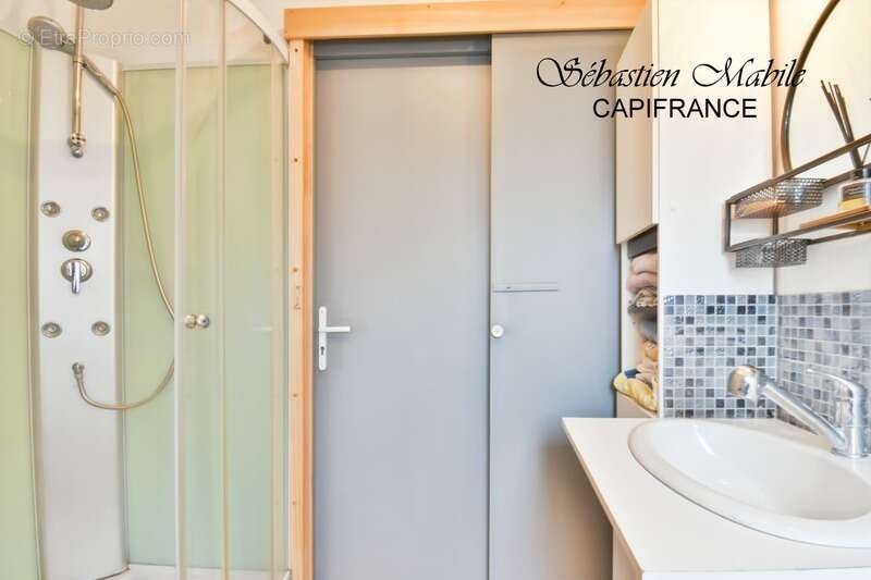 Maison à SAINT-AUBIN-DE-TERREGATTE