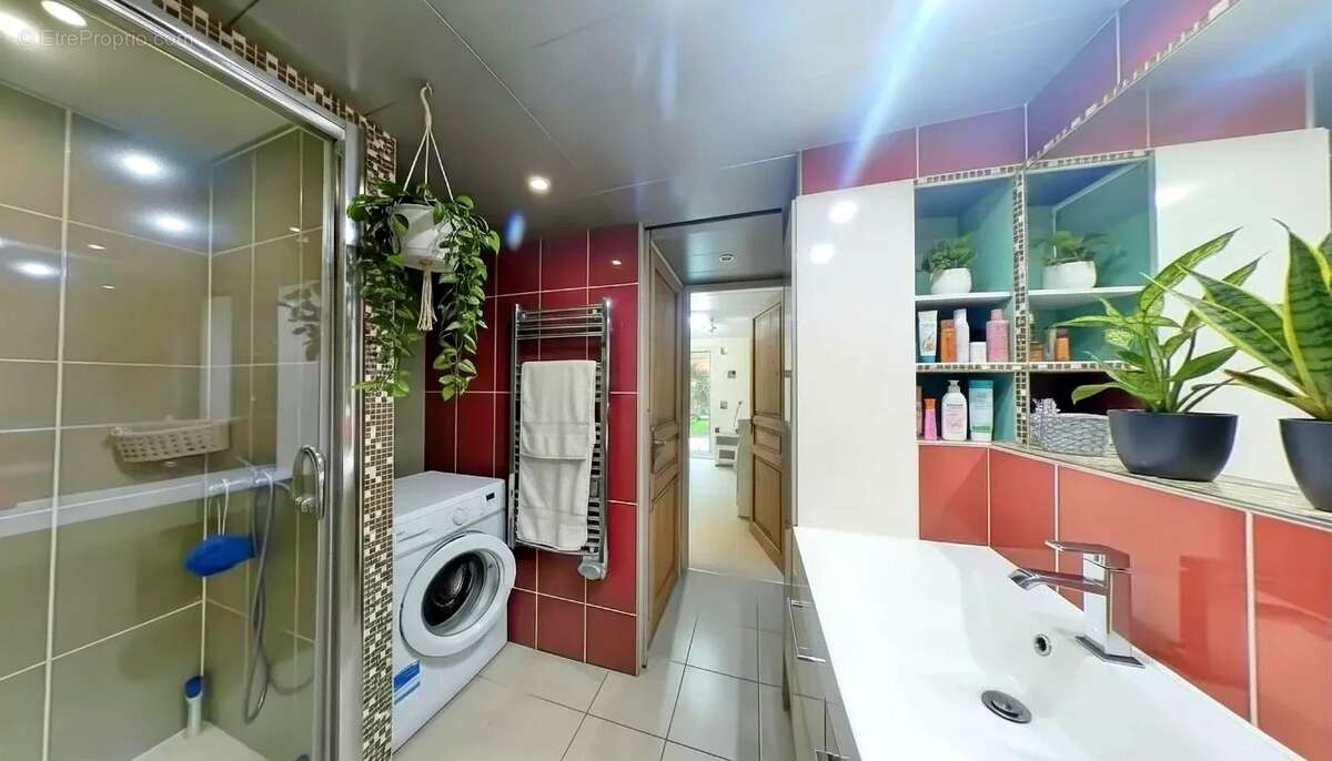 Appartement à TORCY