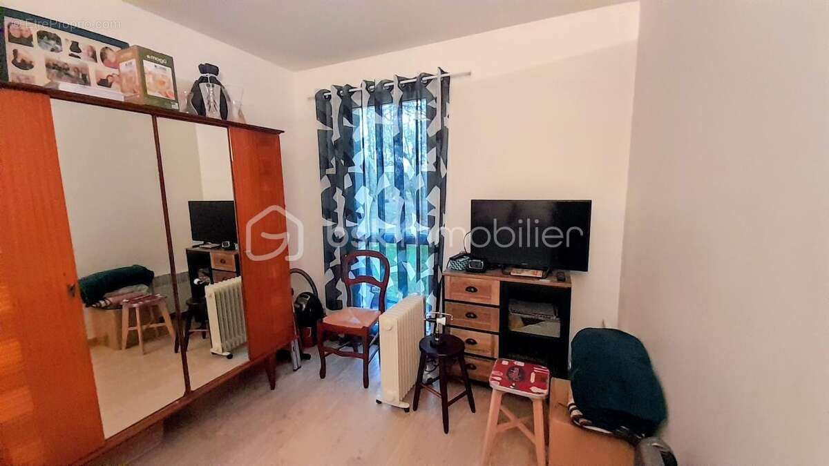 Appartement à VAUX-LE-PENIL