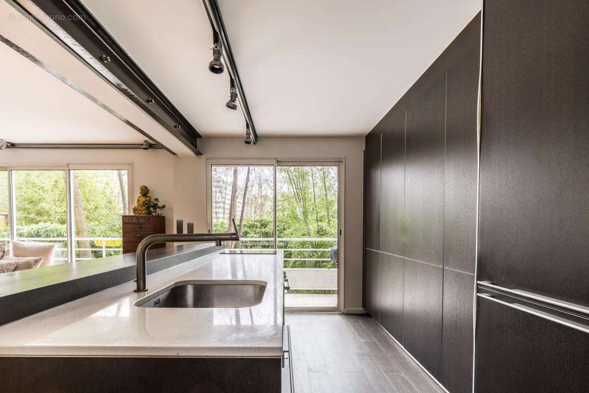Neuilly-sur-seine / ile de la jatte - exceptionnelle maison 200 m2 habitable / jardin et terrasse - photo 4