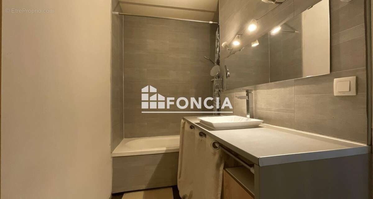 Appartement à CORBEIL-ESSONNES