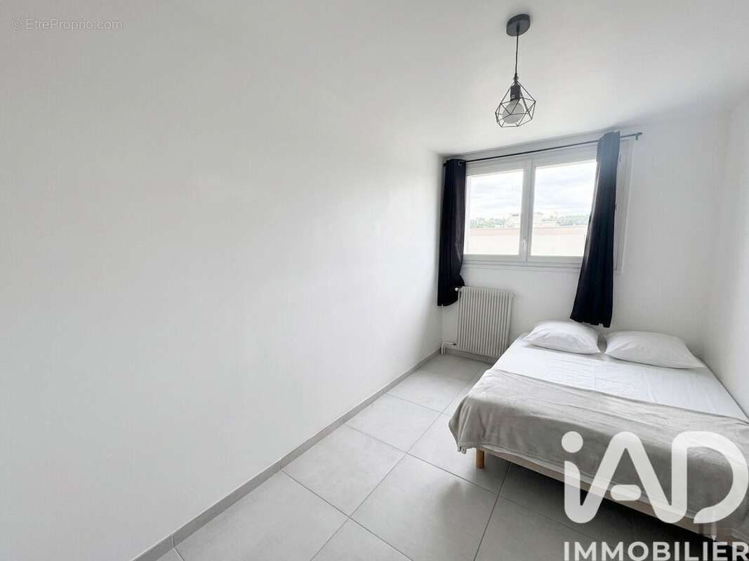Photo 7 - Appartement à OULLINS