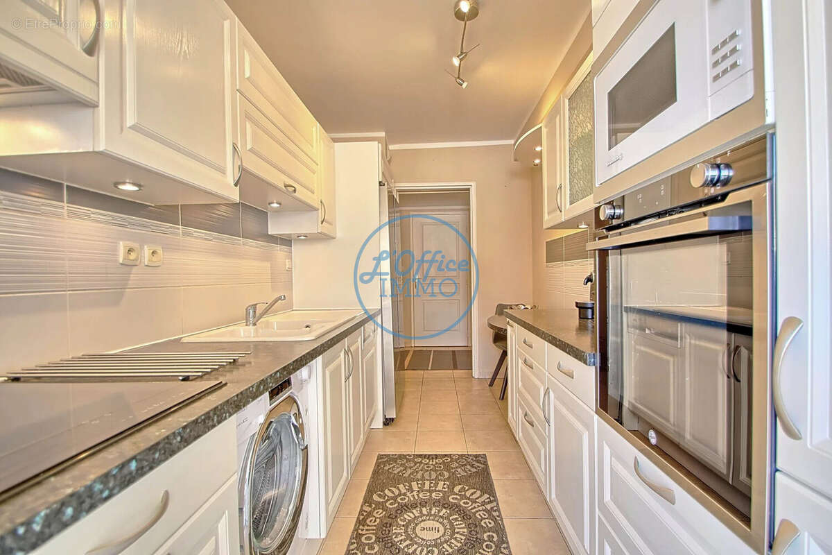 Appartement à CARQUEIRANNE