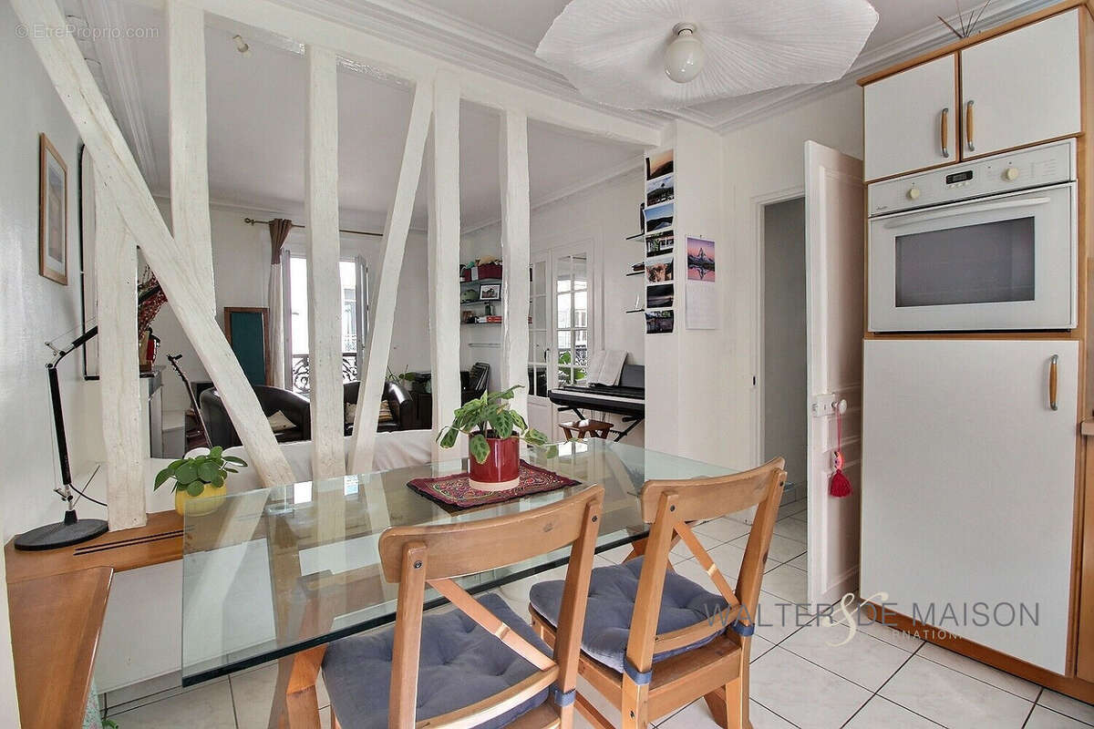 Appartement à PARIS-17E