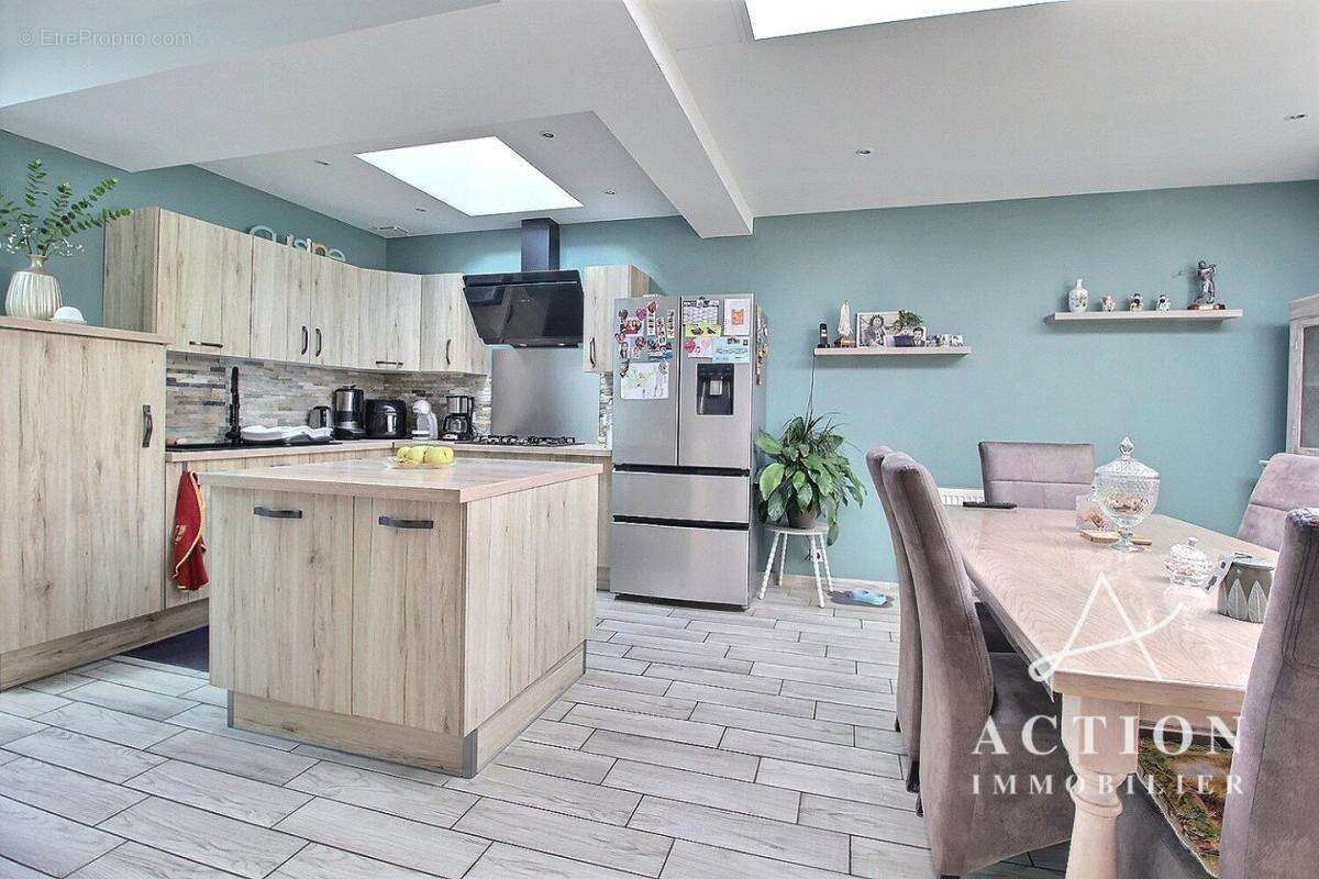 Maison à LYS-LEZ-LANNOY