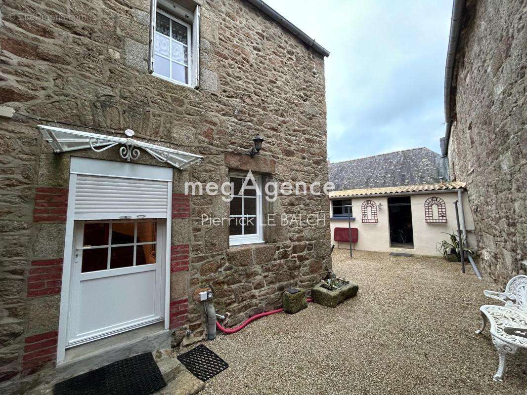 Maison à LE VIEUX-MARCHE