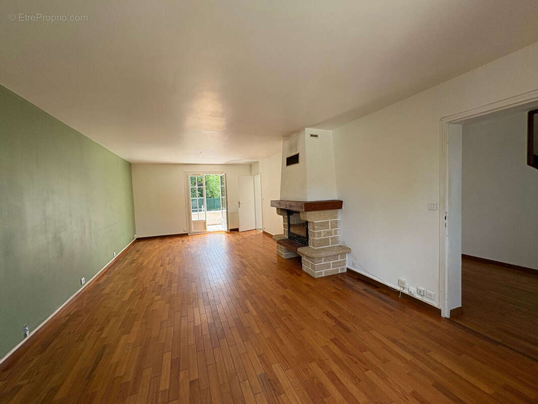 Maison à PONT-SAINTE-MAXENCE