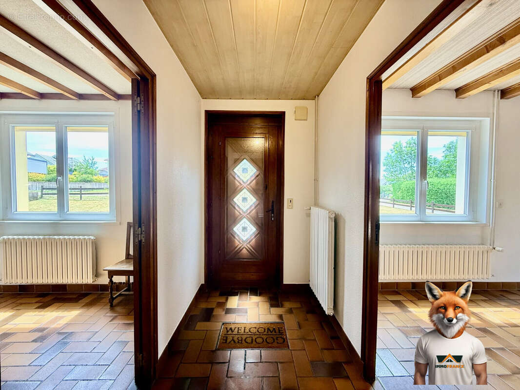 Maison 142 m² à Orchamps-Vennes  - photo 9