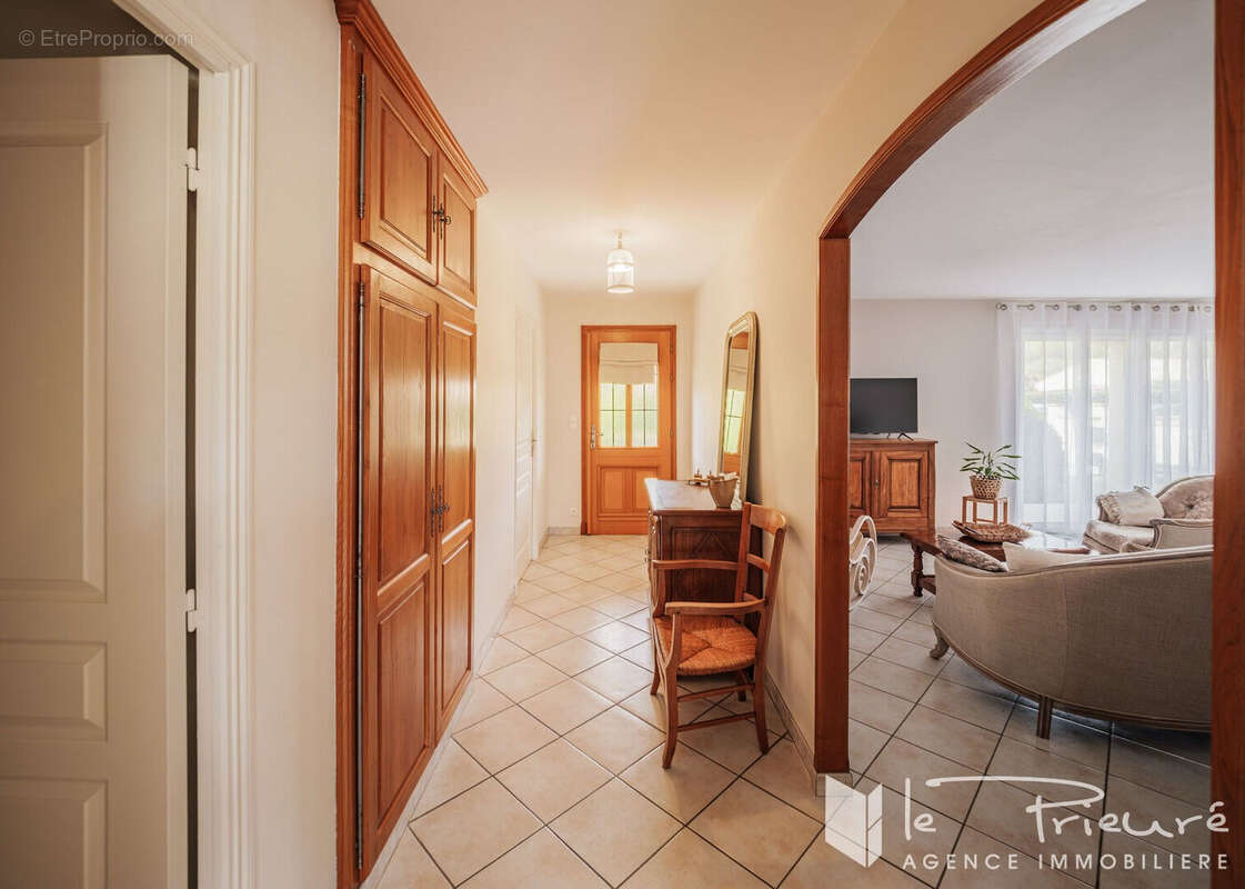 Maison à LESCURE-D'ALBIGEOIS