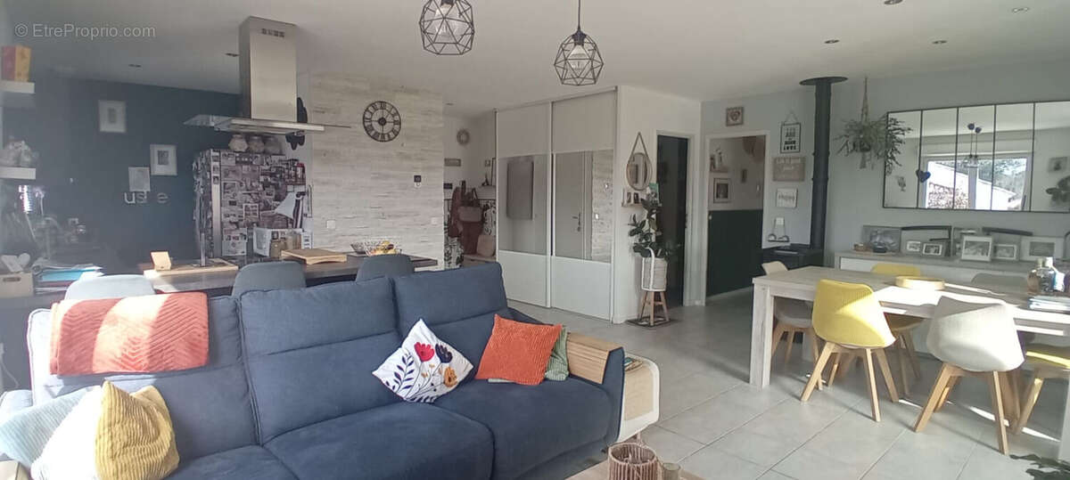 Maison à CAMPS-LA-SOURCE