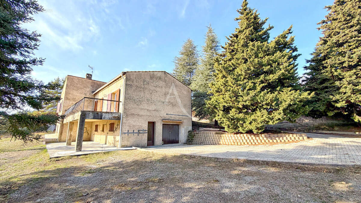 Maison à PIERREVERT