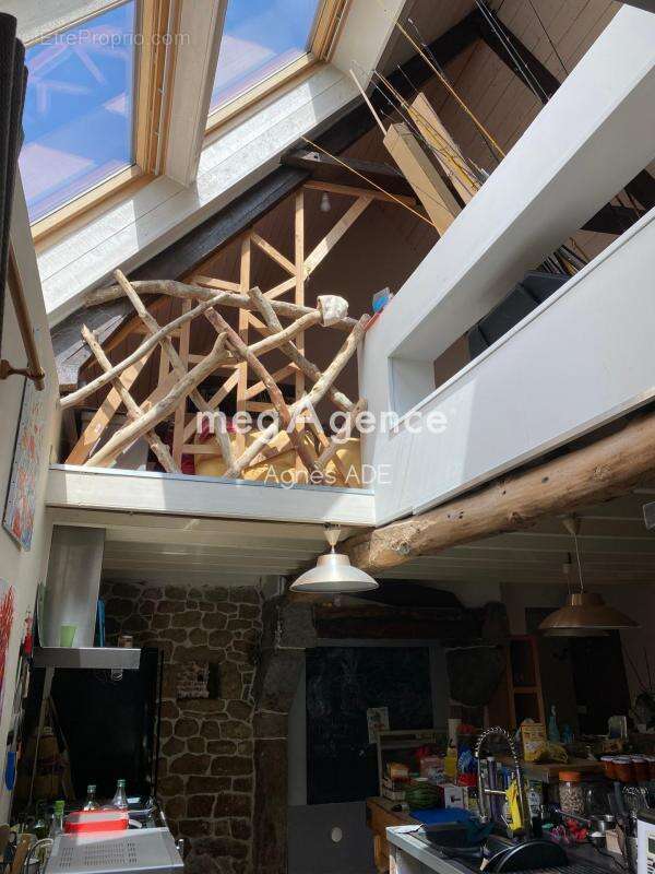 Maison à COSQUEVILLE