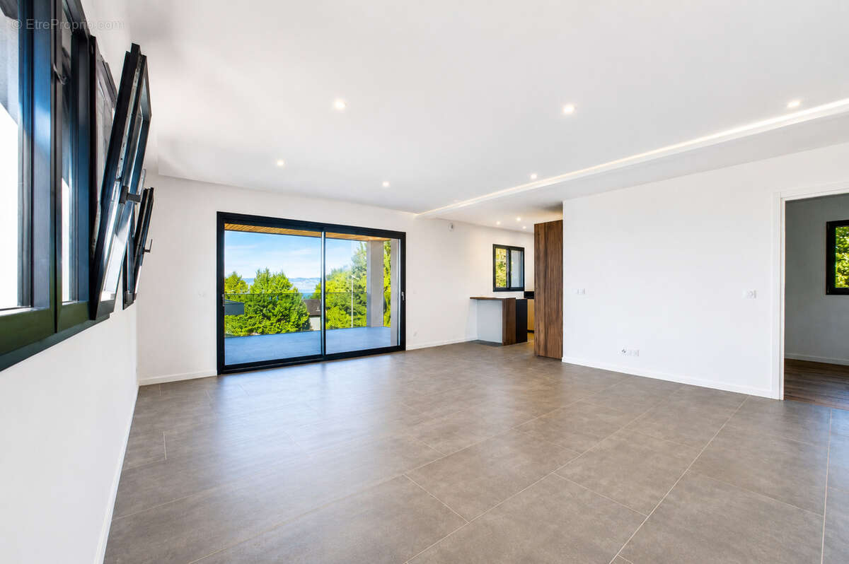 Appartement à NEUVECELLE