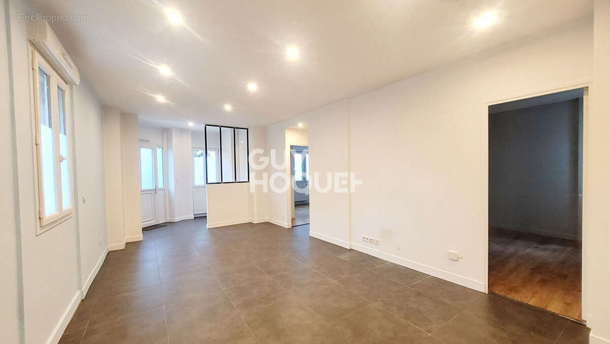 Appartement à BOIS-COLOMBES