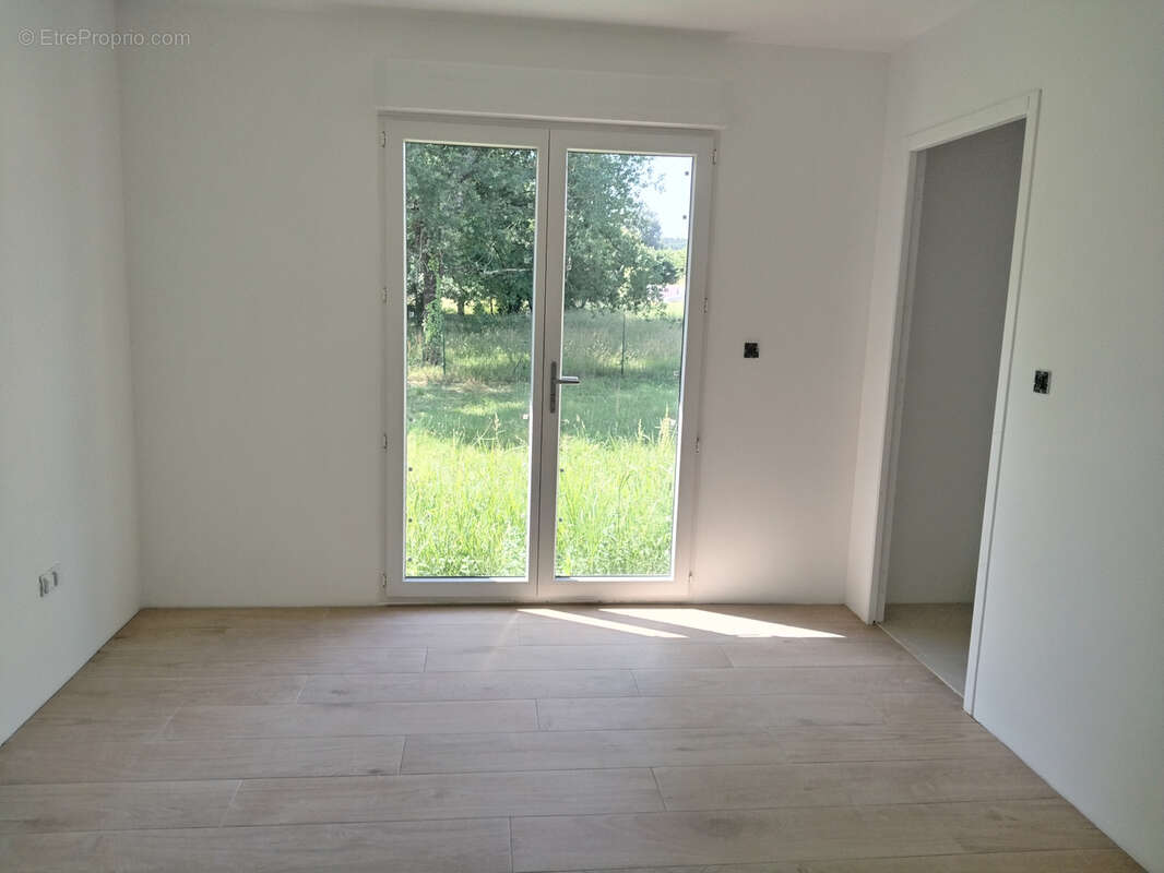 Maison à MONTPON-MENESTEROL