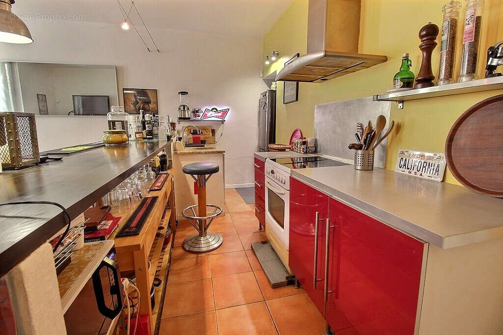 Appartement à MARSEILLE-6E