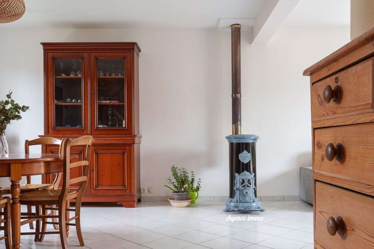 Maison à NOTRE-DAME-D'OE